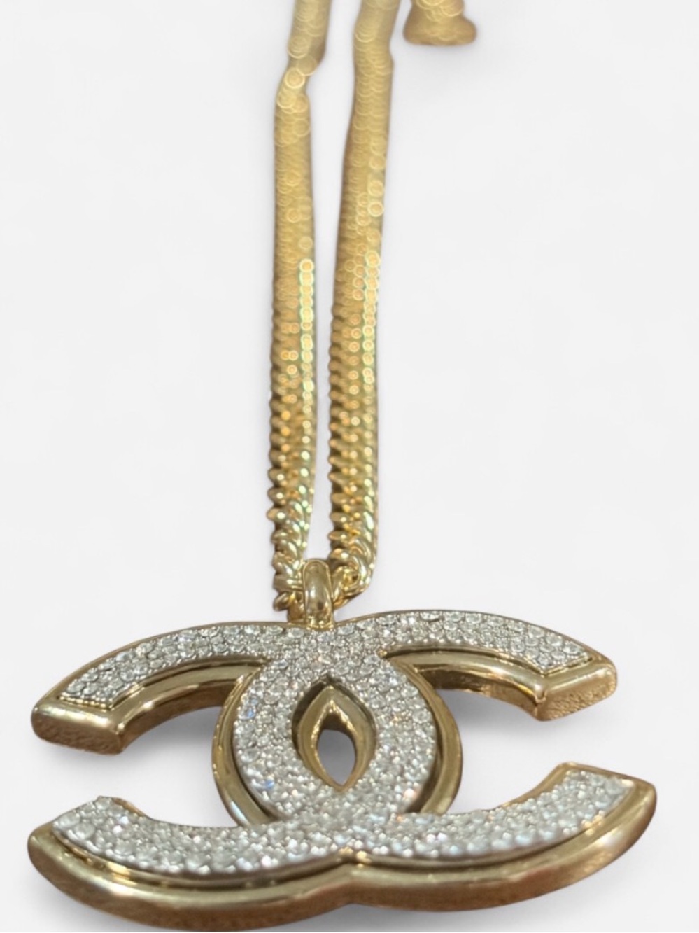 ✨🪩  🆕 CC Pendant Necklace  🪩✨